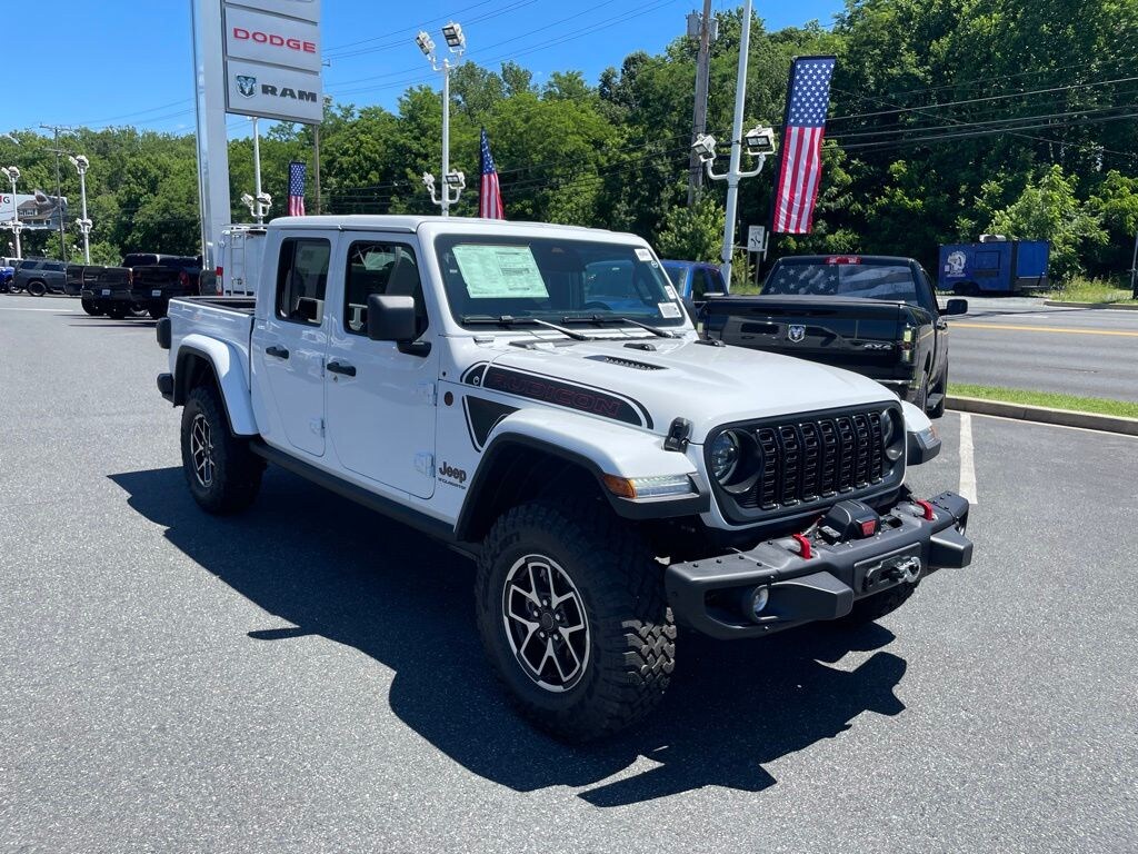 New 2026 Jeep Gladiator SHADOW OPS 4X4 Pickup