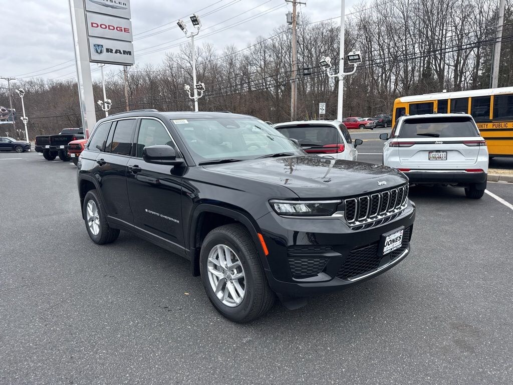 New 2026 Jeep Grand Cherokee LAREDO X 4X4 Sport Utility