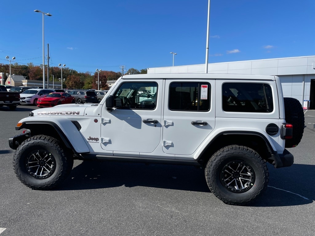 New 2026 Jeep Wrangler 4-DOOR RUBICON X Sport Utility