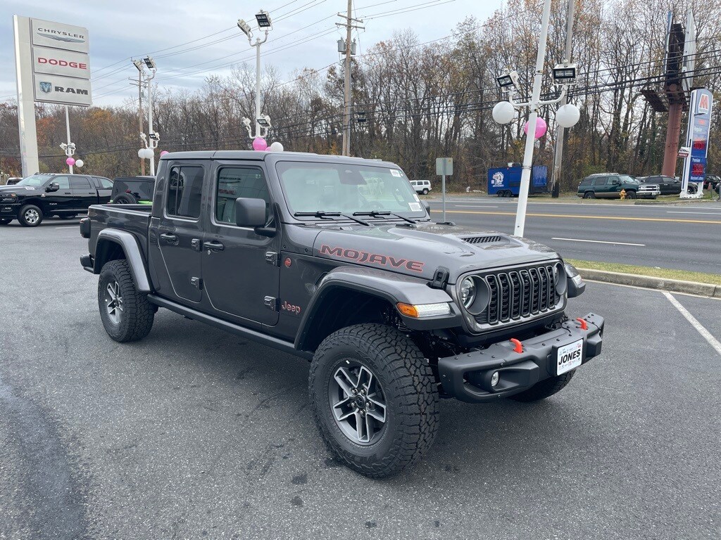 New 2026 Jeep Gladiator MOJAVE X 4X4 Pickup