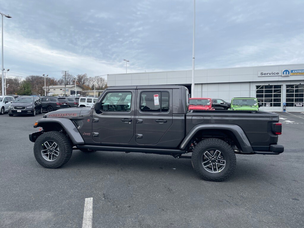 New 2026 Jeep Gladiator MOJAVE X 4X4 Pickup