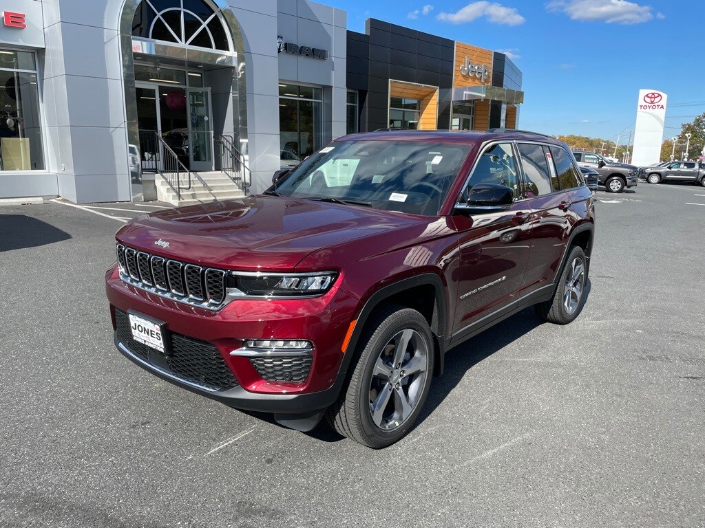 New 2025 Jeep Grand Cherokee LIMITED 4X4 Sport Utility
