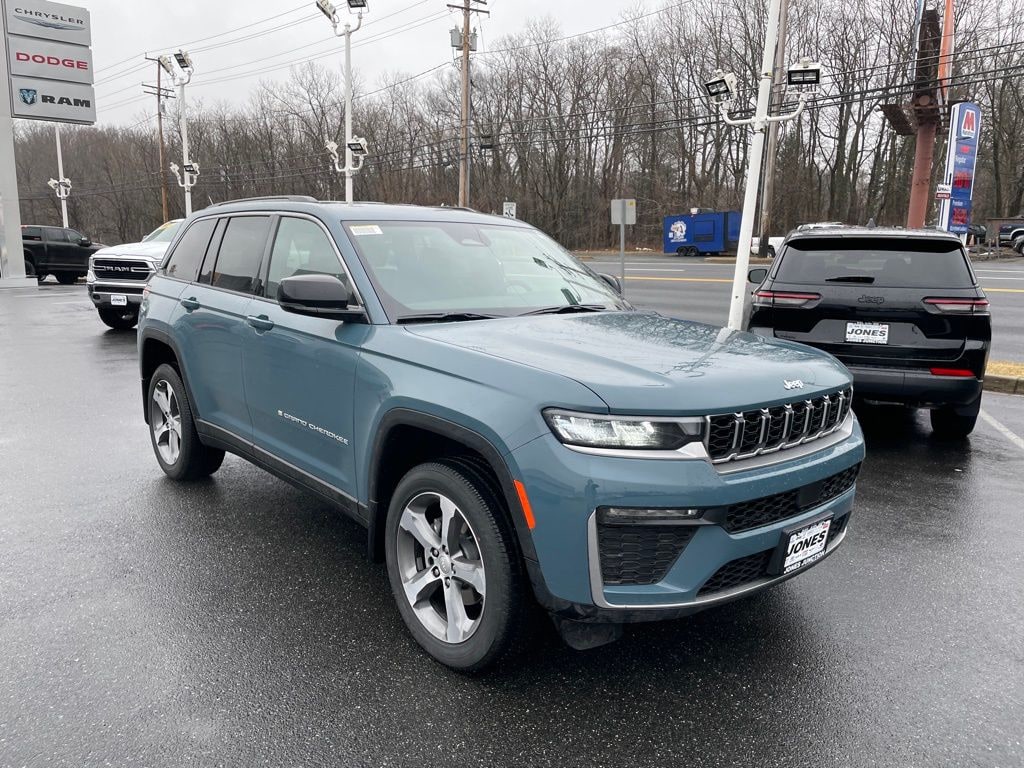 New 2026 Jeep Grand Cherokee LIMITED 4X4 Sport Utility
