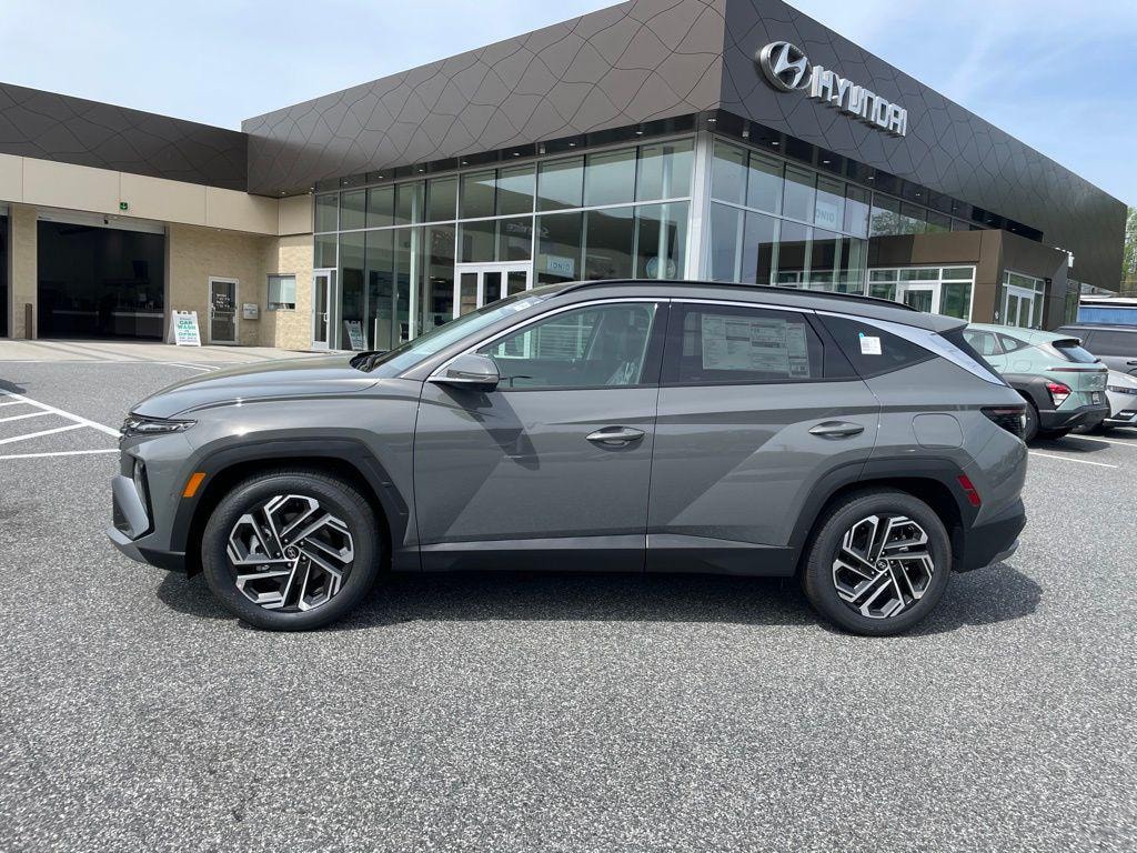 New 2026 Hyundai Tucson Limited FWD SUV
