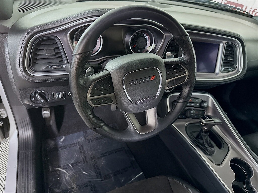 2021 Dodge Challenger GT photo 3