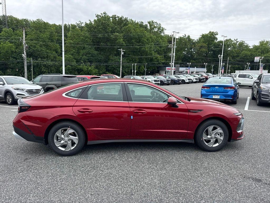 New 2026 Hyundai Sonata SE Sedan