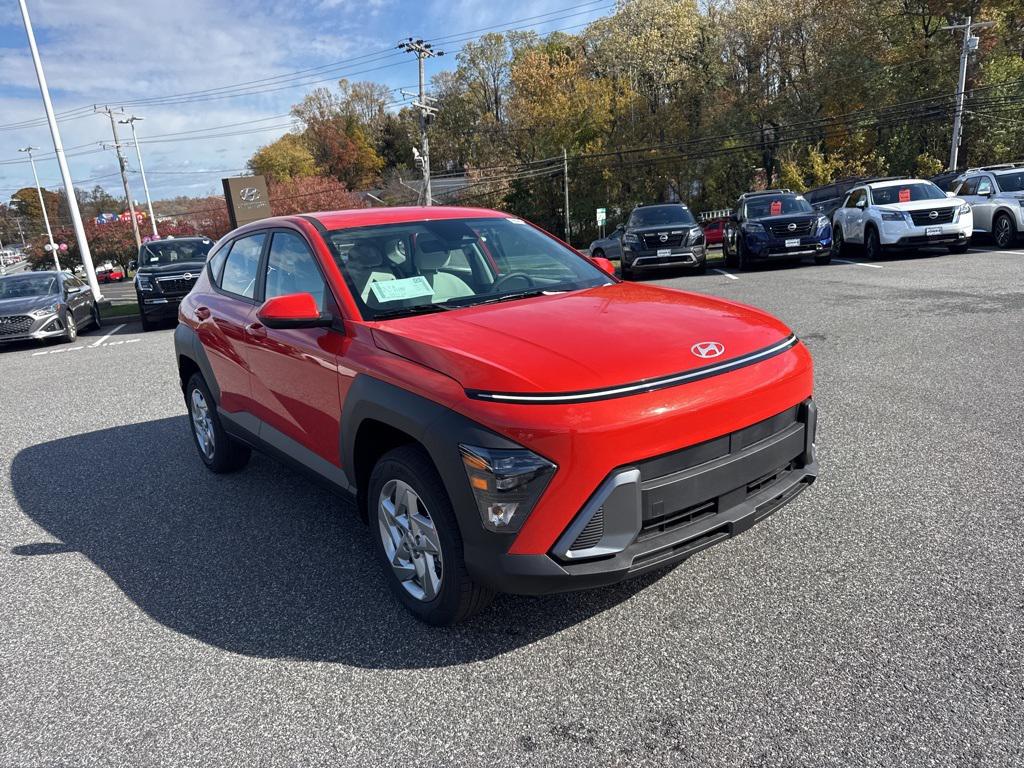 2026 Hyundai Kona SE photo 2