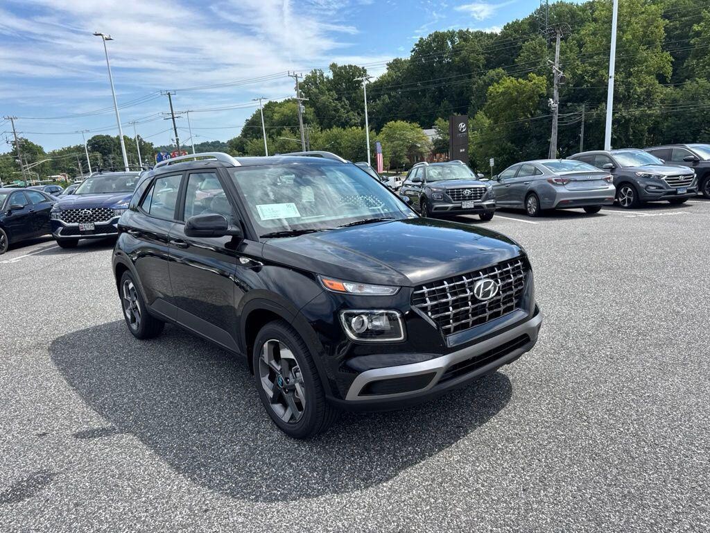 New 2026 Hyundai Venue SEL SUV