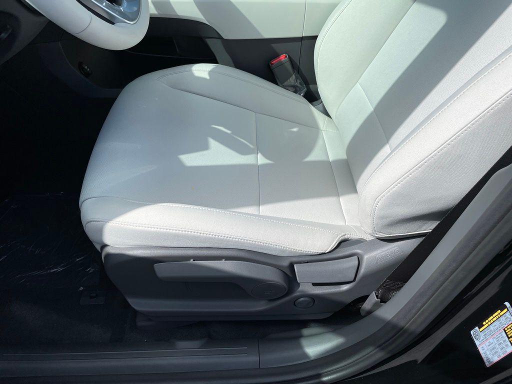 2026 Hyundai Santa Fe SE - Photo 10