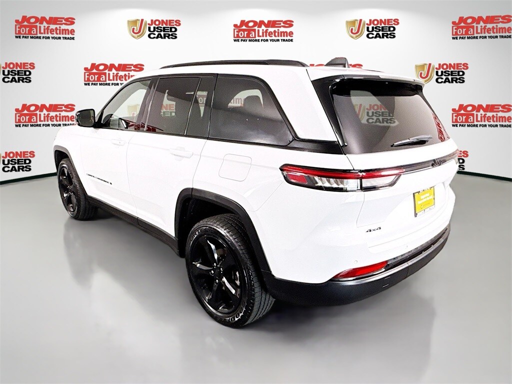 2023 Jeep Grand Cherokee Altitude X photo 2