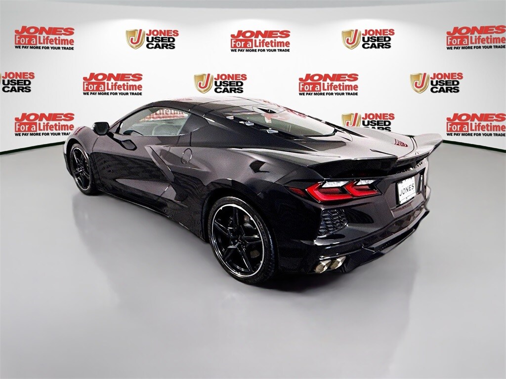 2024 Chevrolet Corvette Stingray 1LT photo 2