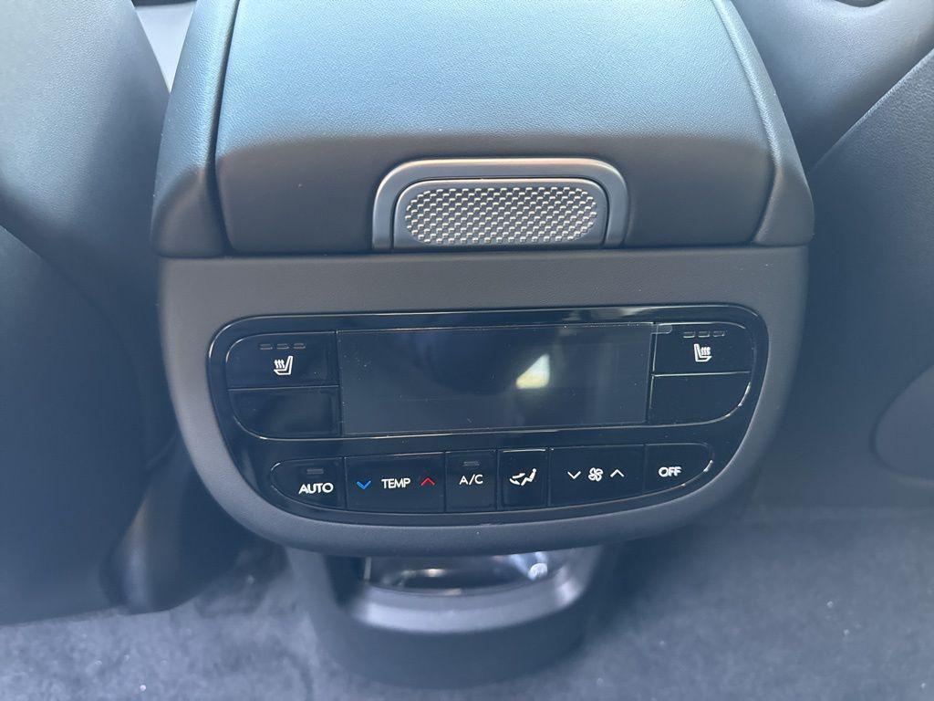 2026 Hyundai IONIQ 9 SEL - Photo 12