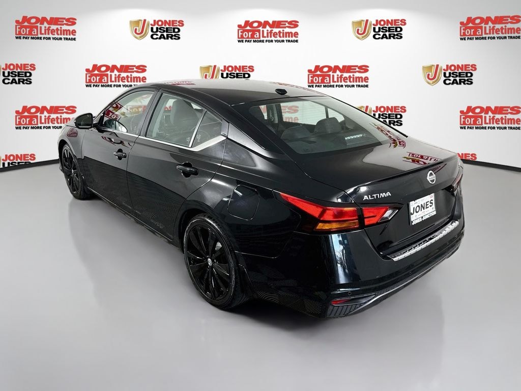 Used 2021 Nissan Altima 2.5 SR Sedan