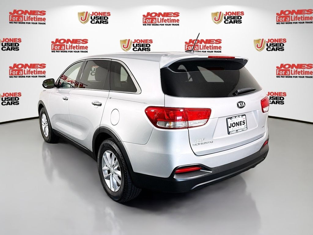Used 2016 Kia Sorento 2.4L L FWD SUV