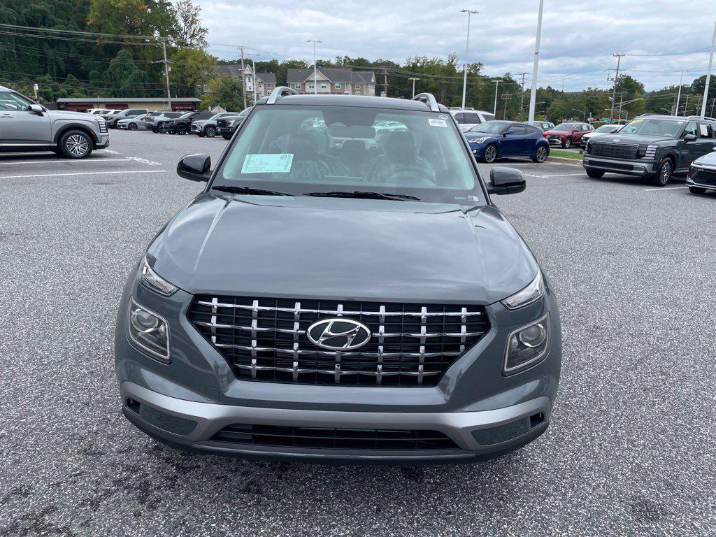 New 2026 Hyundai Venue SEL w/Two-Tone Roof SUV