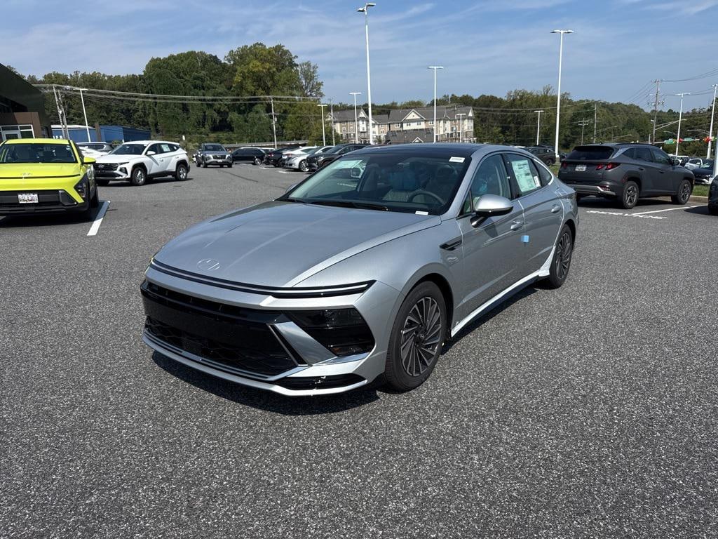 New 2026 Hyundai Sonata Hybrid SEL Sedan