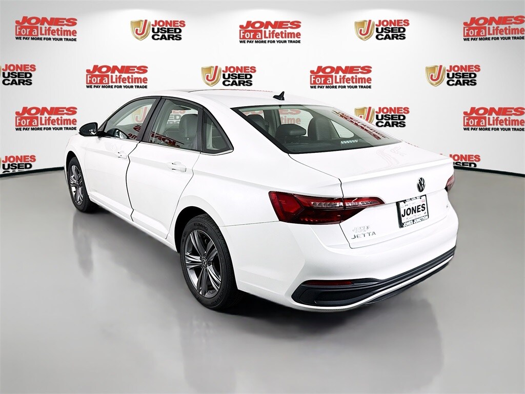 Used 2022 Volkswagen Jetta 1.5T SE Sedan