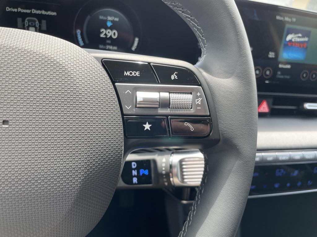 2025 Hyundai IONIQ 5 SEL - Photo 16