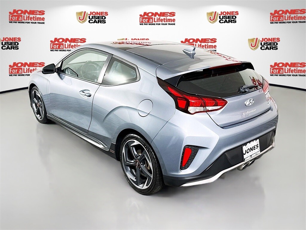 2019 Hyundai Veloster Turbo photo 2