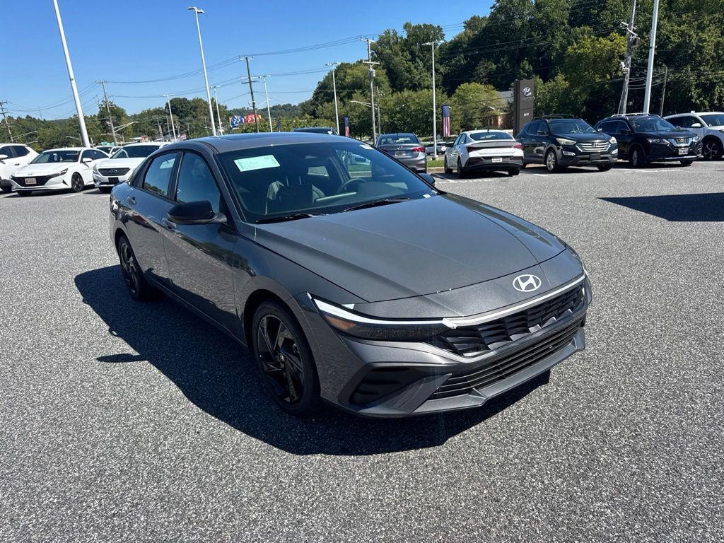 New 2026 Hyundai Elantra SEL Sport Plus Sedan