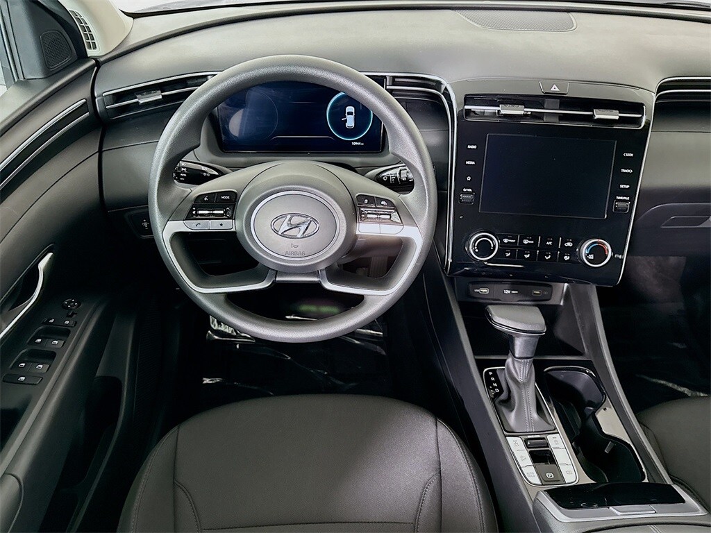 2024 Hyundai Tucson SE photo 3