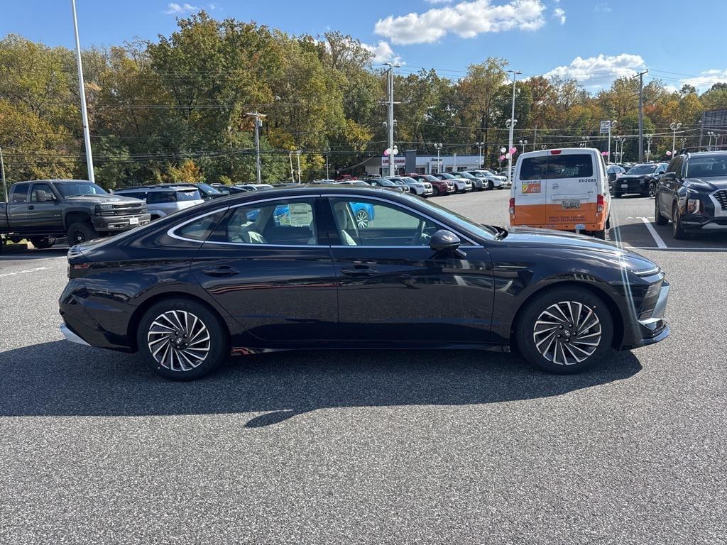 New 2026 Hyundai Sonata Hybrid Limited Sedan