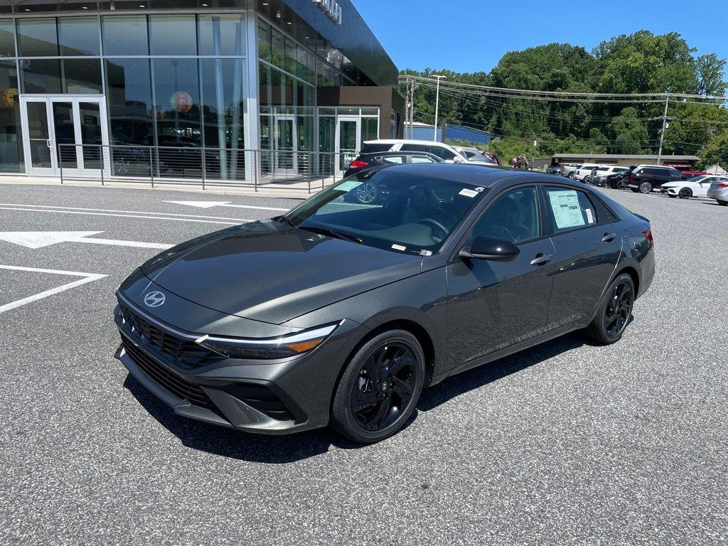 New 2026 Hyundai Elantra SEL Sport Sedan