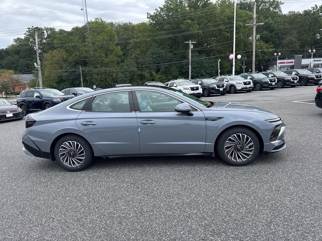 New 2026 Hyundai Sonata Hybrid Limited Sedan
