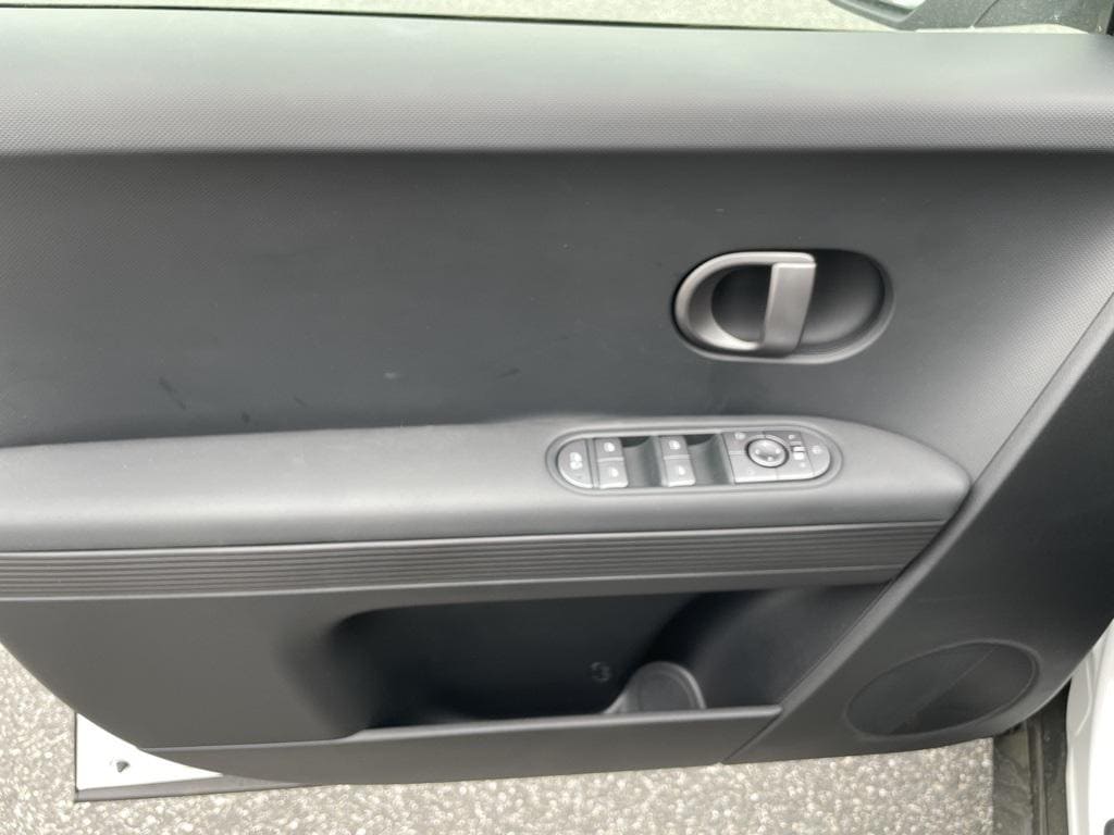2025 Hyundai IONIQ 5 SEL - Photo 7