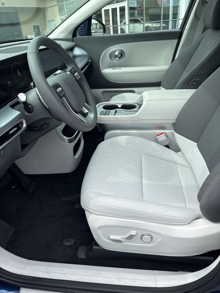 2026 Hyundai IONIQ 9 SE - Photo 9