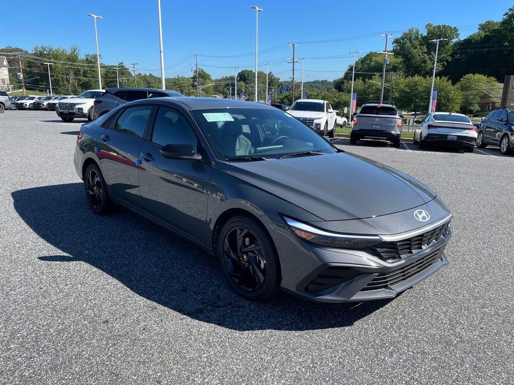 New 2026 Hyundai Elantra SEL Sport Plus Sedan