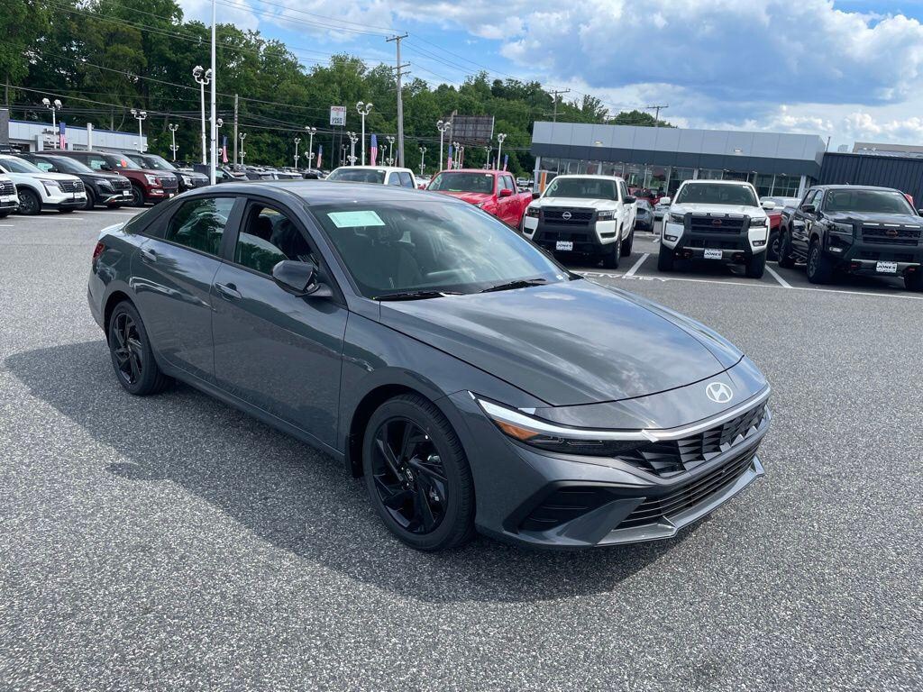 New 2026 Hyundai Elantra SEL Sport Sedan