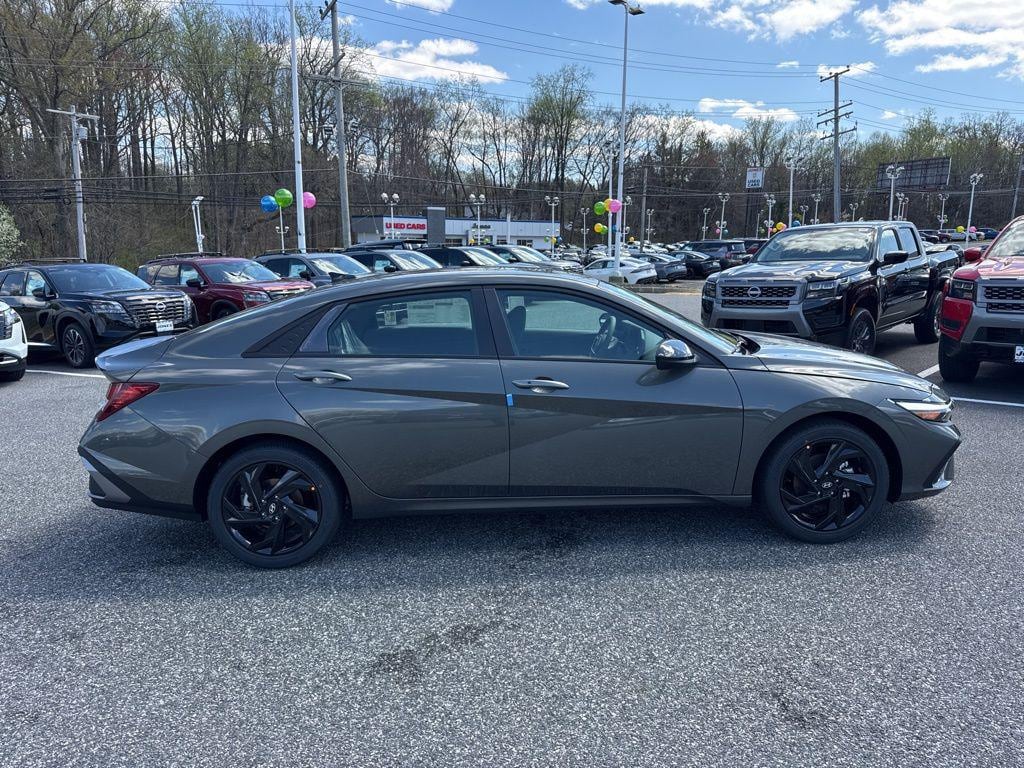 New 2026 Hyundai Elantra SEL Sport Sedan