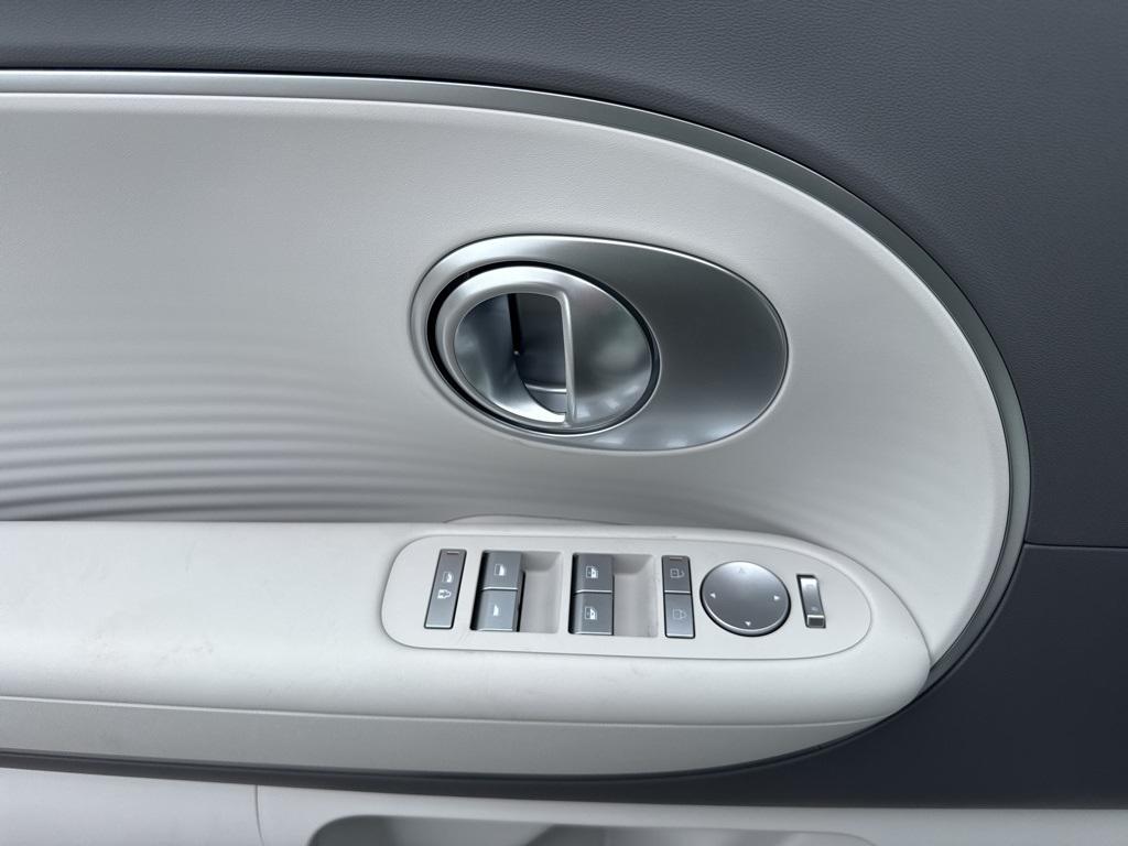 2026 Hyundai IONIQ 9 SE - Photo 8