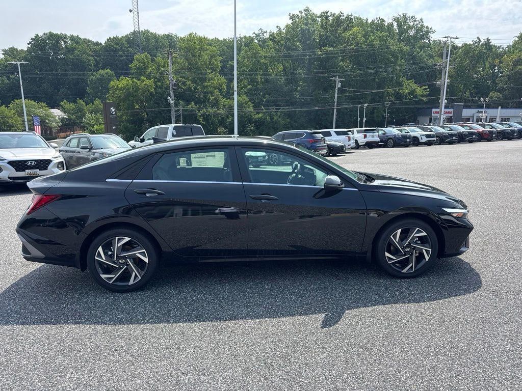 New 2026 Hyundai Elantra Limited Sedan
