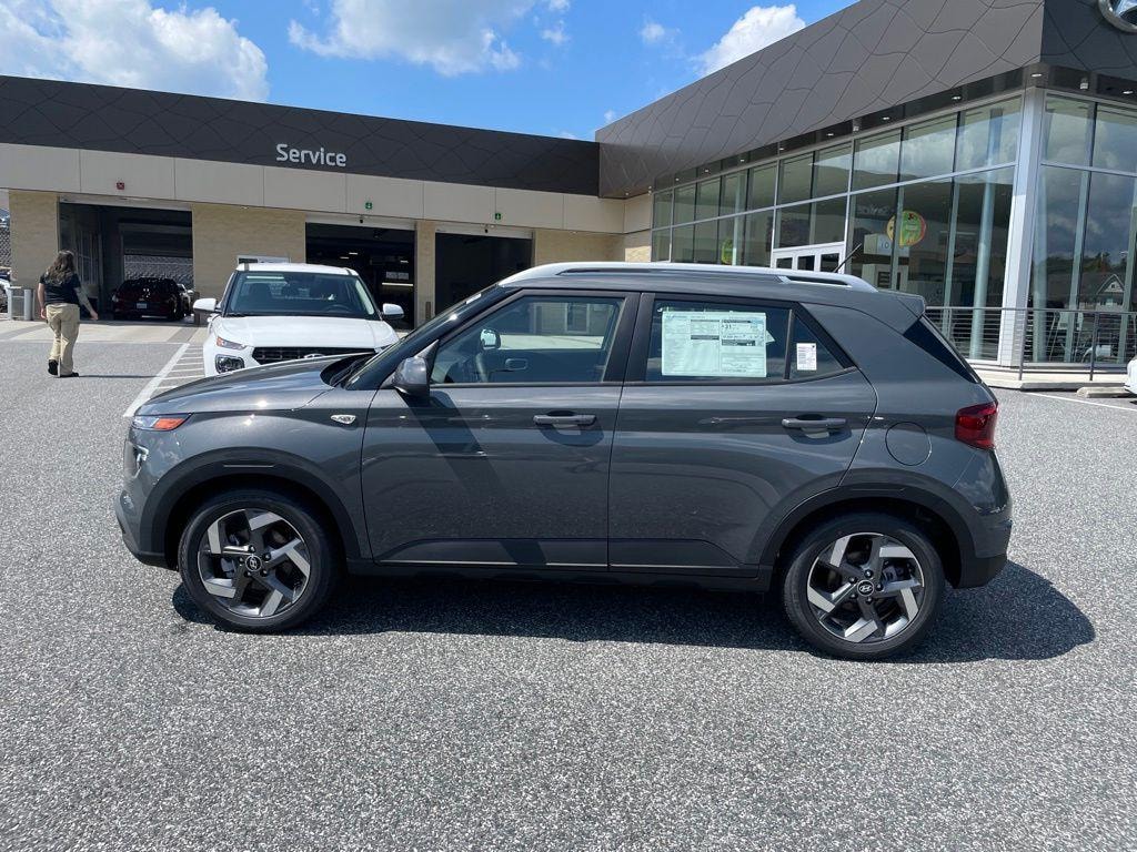 New 2026 Hyundai Venue SEL SUV