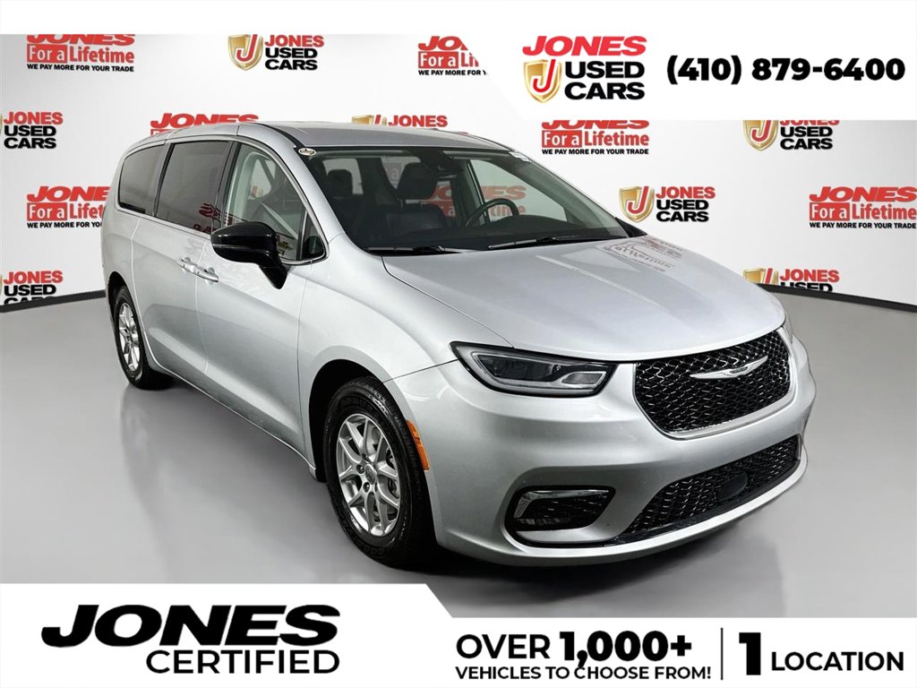 Used 2024 Chrysler Pacifica Touring L Van Passenger Van