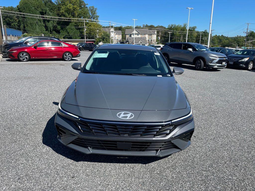 New 2026 Hyundai Elantra Limited Sedan