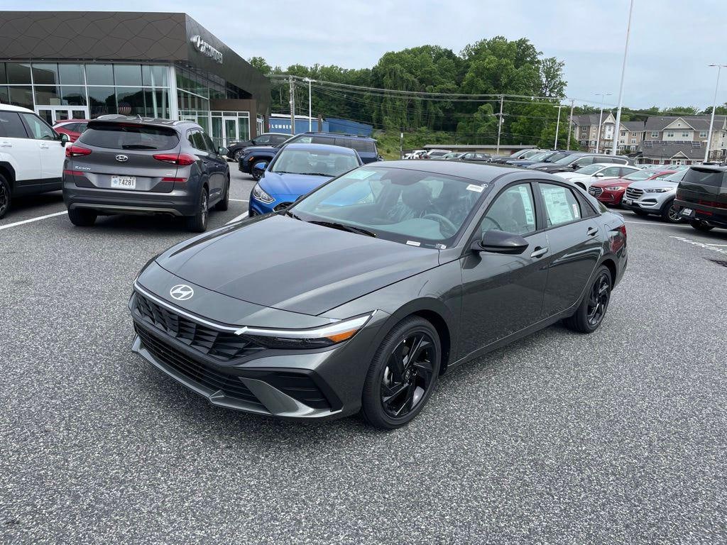 New 2026 Hyundai Elantra SEL Sport Sedan