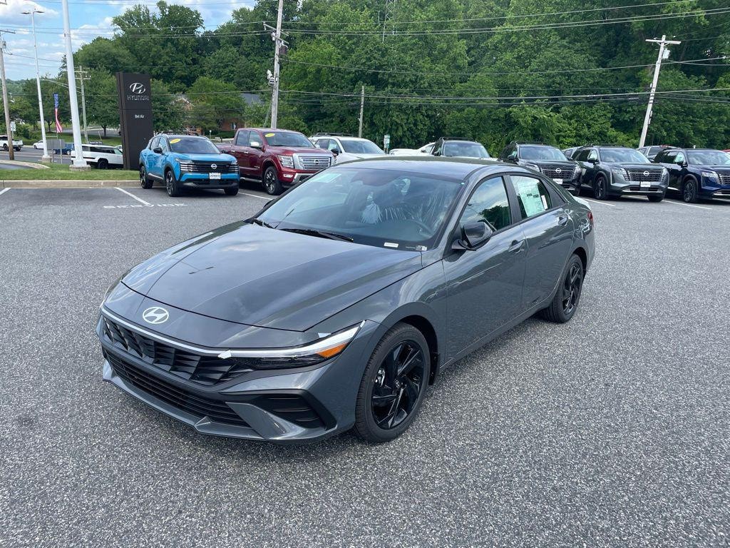 New 2026 Hyundai Elantra SEL Sport Sedan
