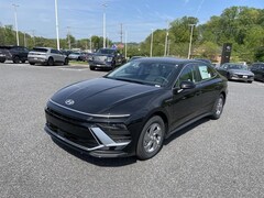 2025 Hyundai Sonata SE Sedan