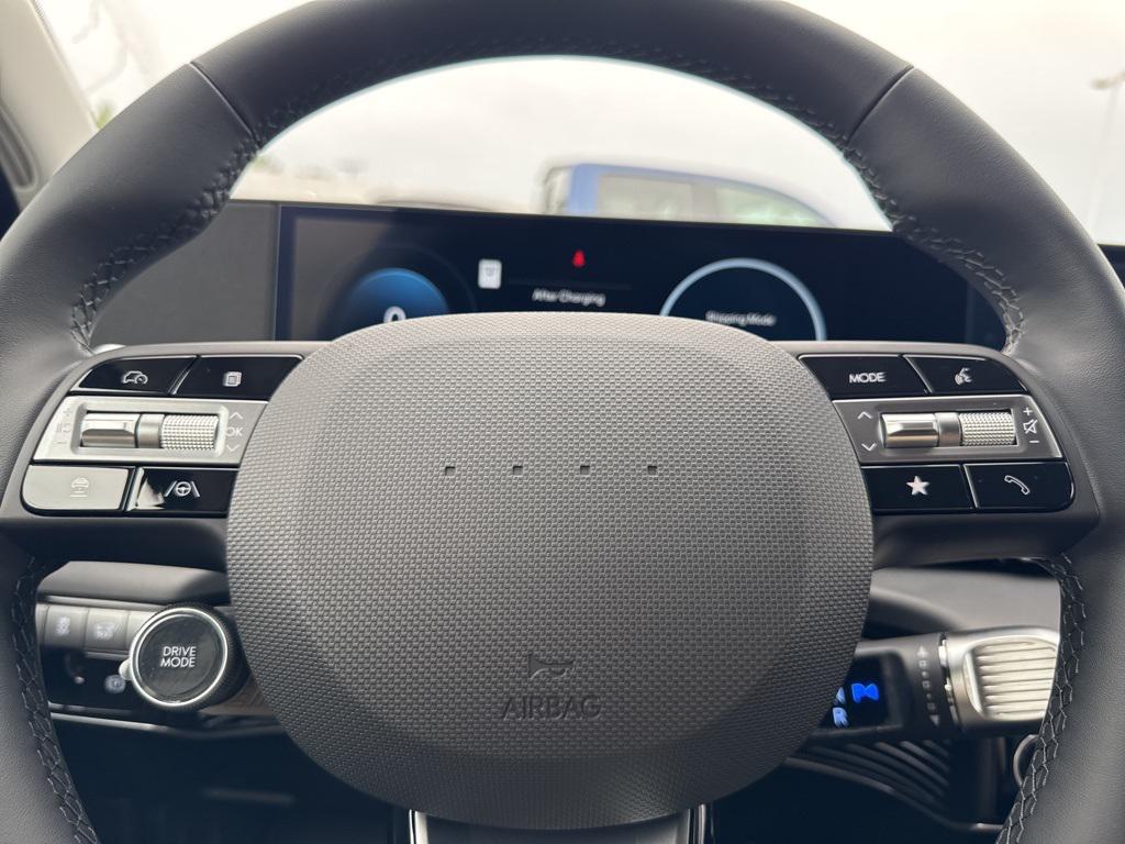 2025 Hyundai IONIQ 5 SEL - Photo 16