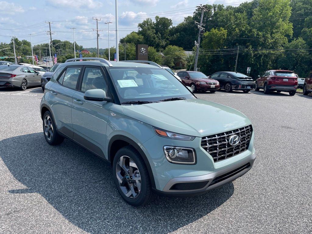 New 2026 Hyundai Venue SEL SUV