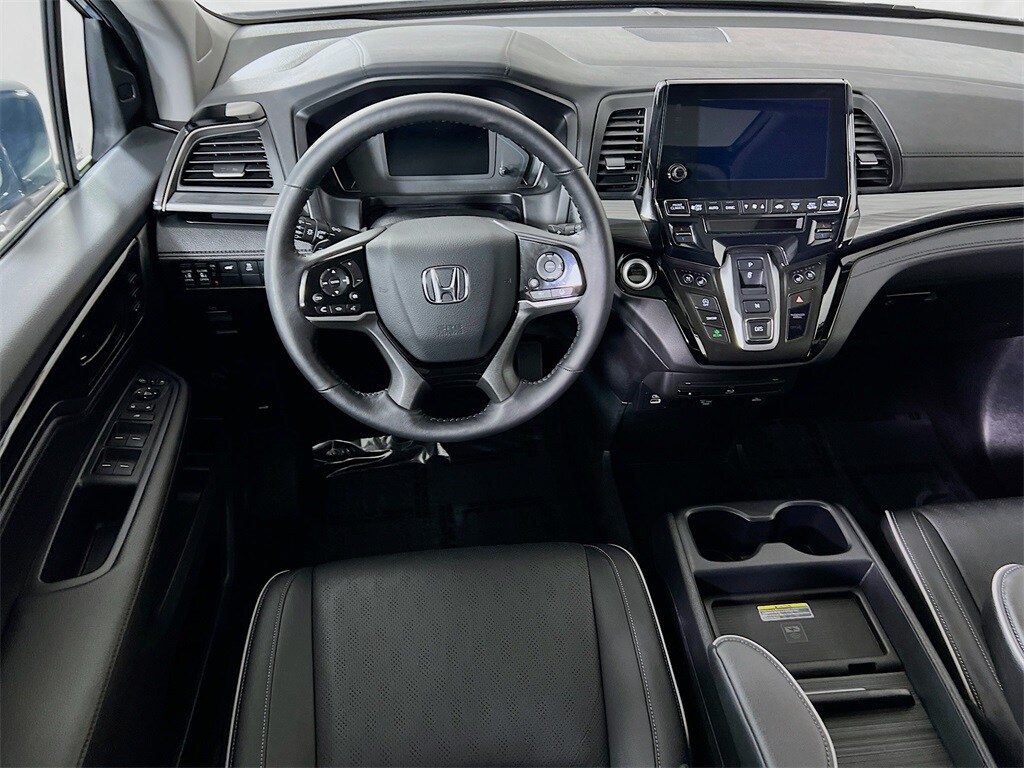 2024 Honda Odyssey Elite photo 3