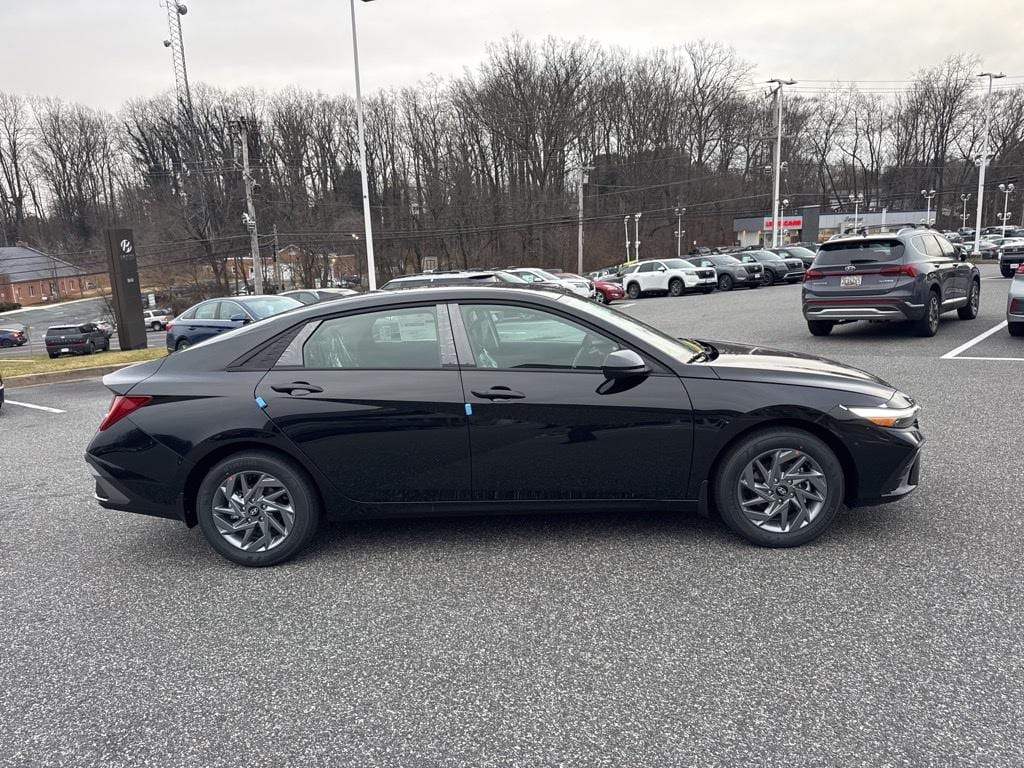 New 2026 Hyundai Elantra Hybrid Blue Sedan
