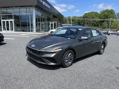 2025 Hyundai Elantra Hybrid Blue Sedan
