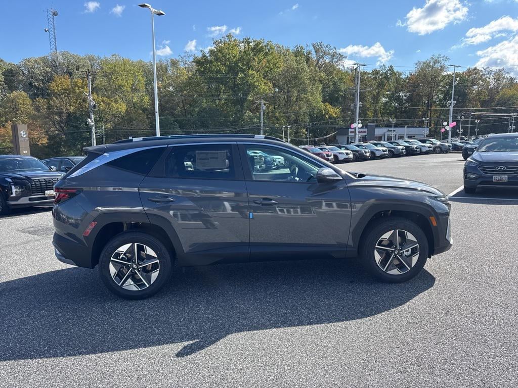 New 2026 Hyundai Tucson Hybrid SEL SUV