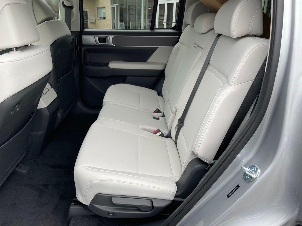 2026 Hyundai Santa Fe SE - Photo 11