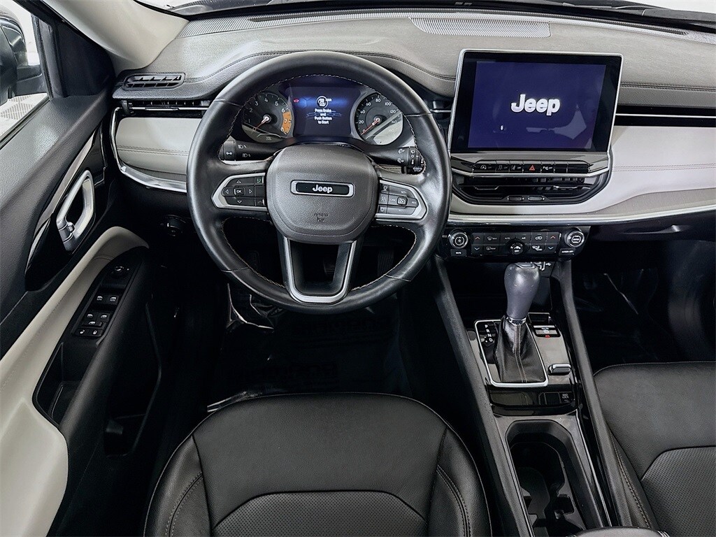 2022 Jeep Compass Limited photo 2