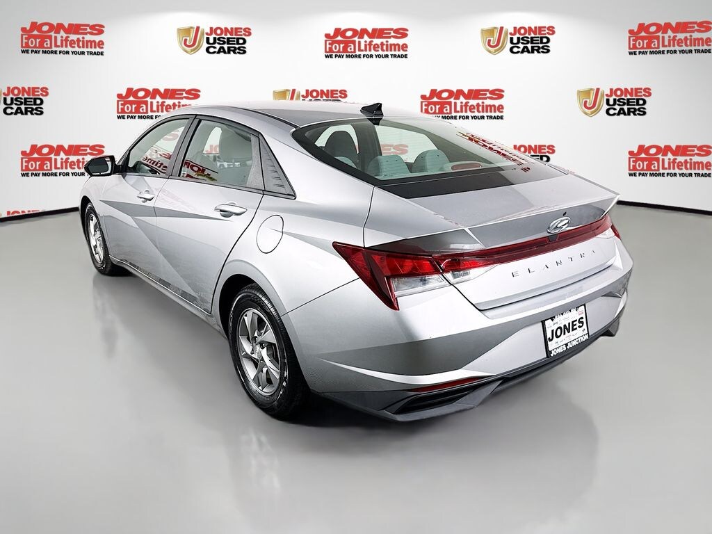 Certified 2022 Hyundai Elantra SE Sedan